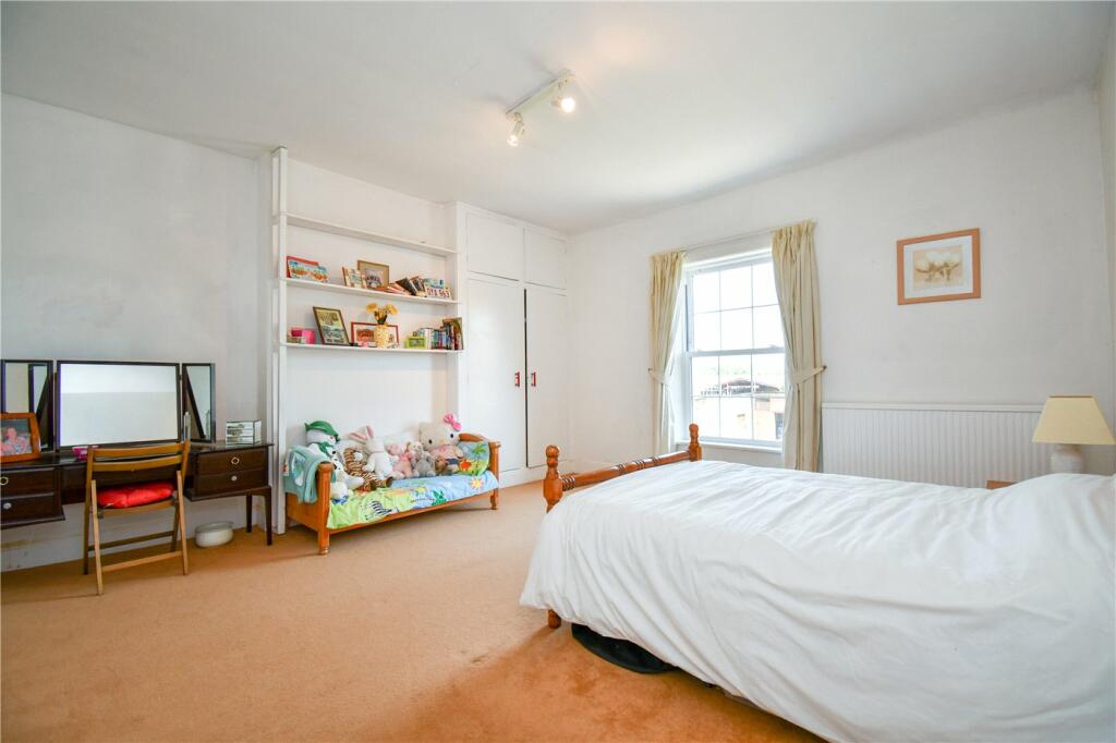 Additional property image - Chester High Road, Neston, Cheshire