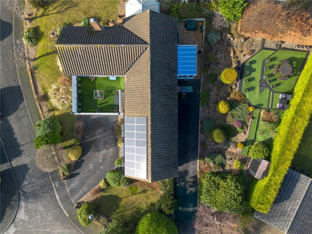 Additional property image - Broomfield Close, Heswall, Wirral