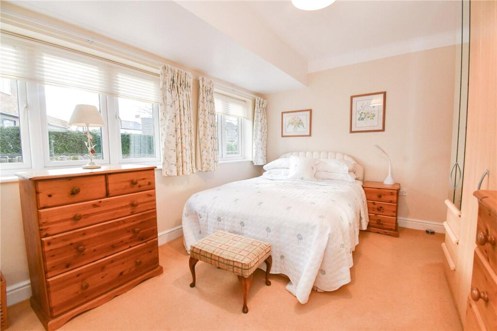 Additional property image - Raby Close, Heswall, Wirral