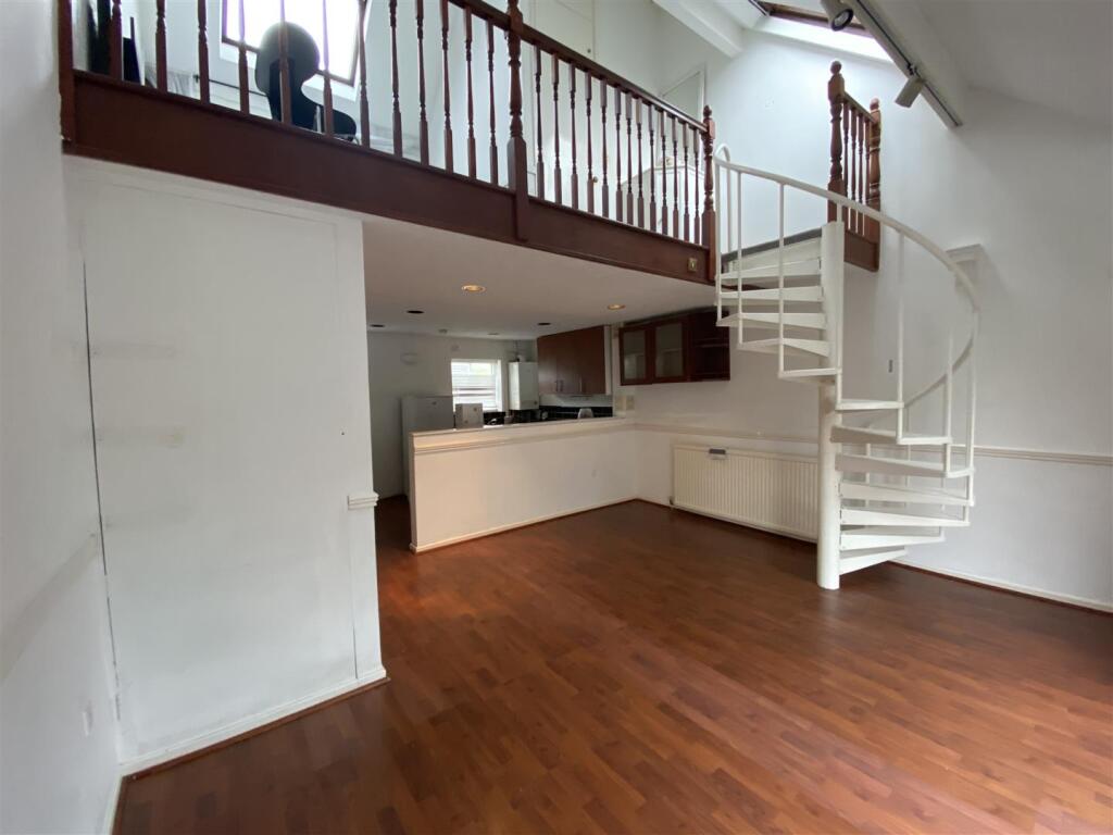 Main image of property: North Twelfth Street, Milton Keynes, Buckinghamshire, MK9