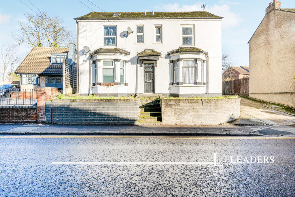 Main image of property: Watling Street, Bletchley, Milton Keynes, MK2