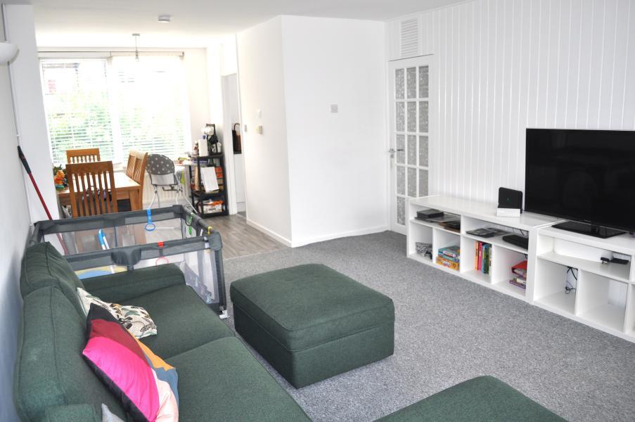 Main image of property: Oaks Avenue