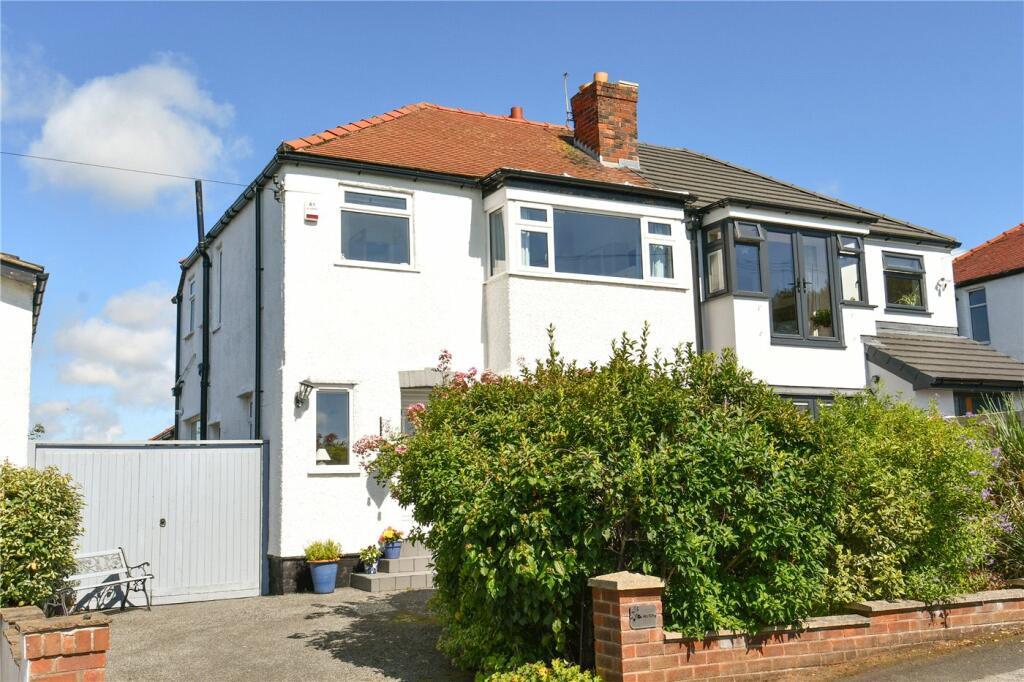 3 bedroom semidetached house for sale in Baytree Road, Frankby, Wirral
