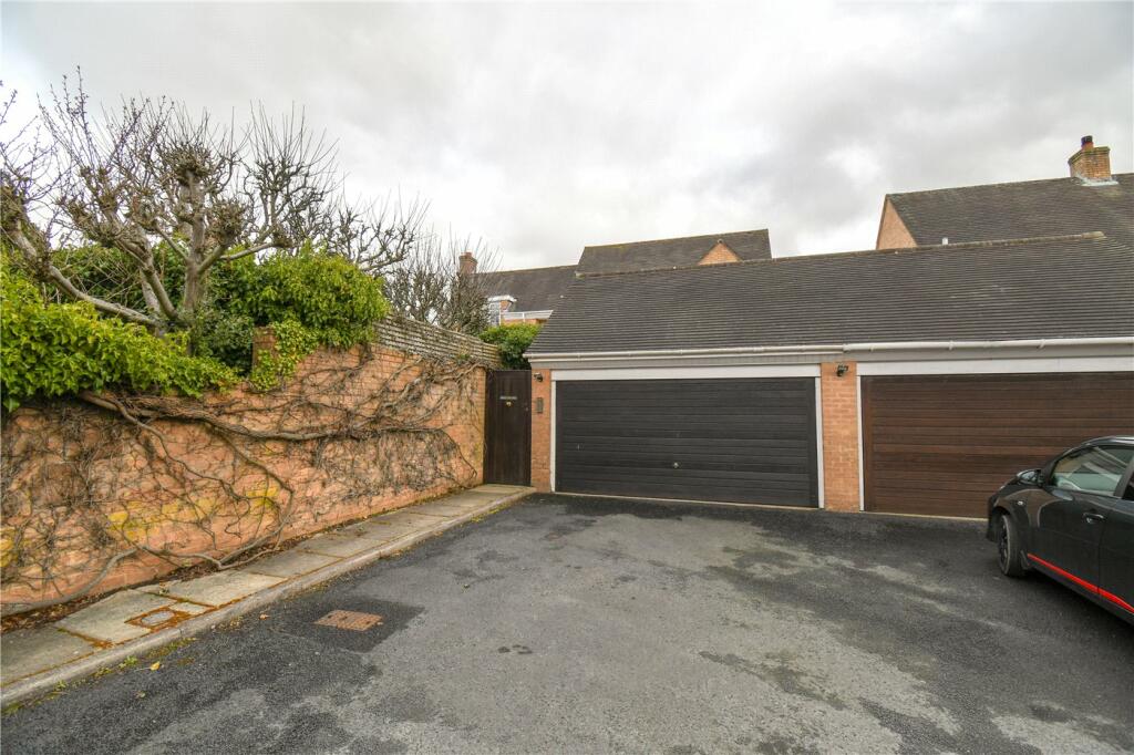 3 bedroom detached house for sale in The Green, Caldy, Wirral, CH48