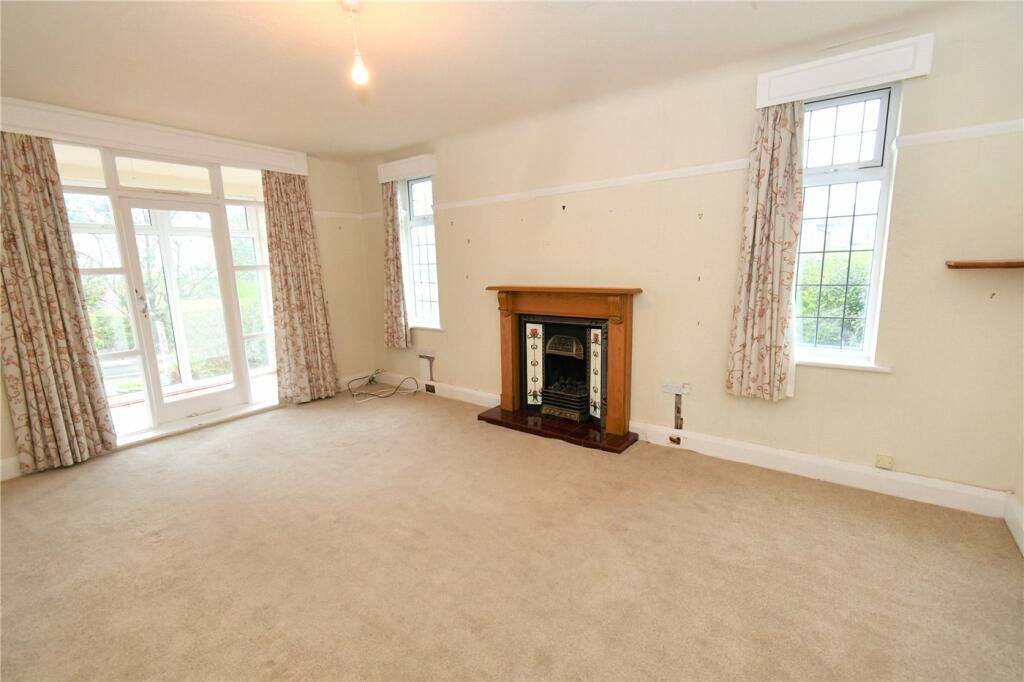 4 bedroom bungalow for sale in Mount Road, West Kirby, Wirral, CH48
