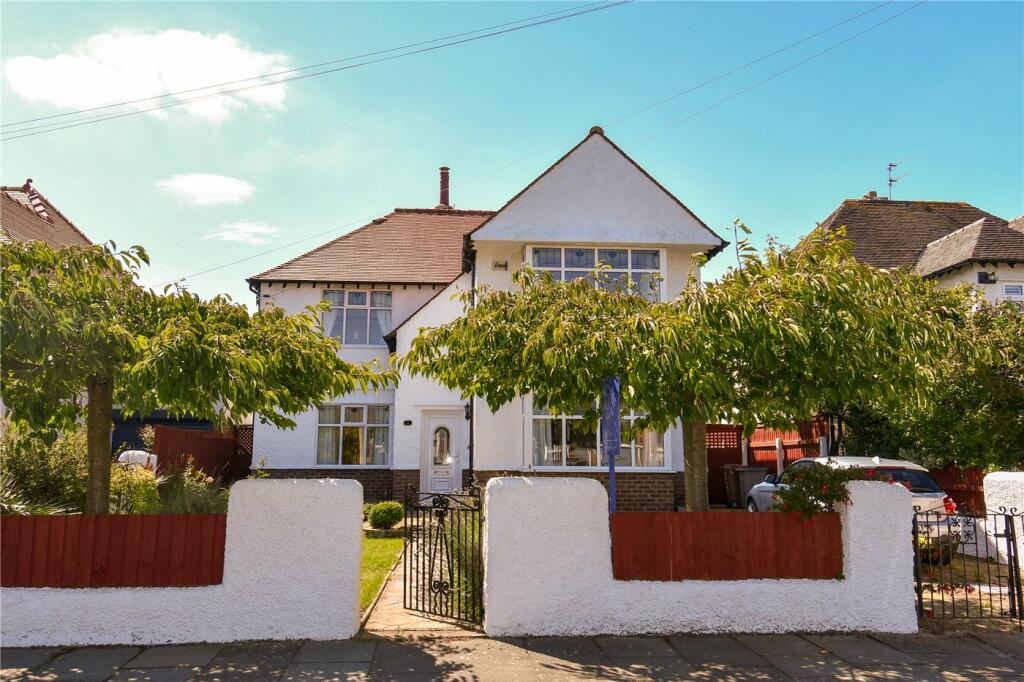 4 bedroom detached house for sale in Roman Road, Meols, Wirral, CH47