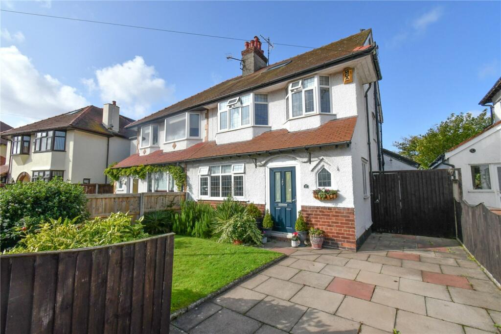 4 bedroom semidetached house for sale in Barn Hey Crescent, Meols