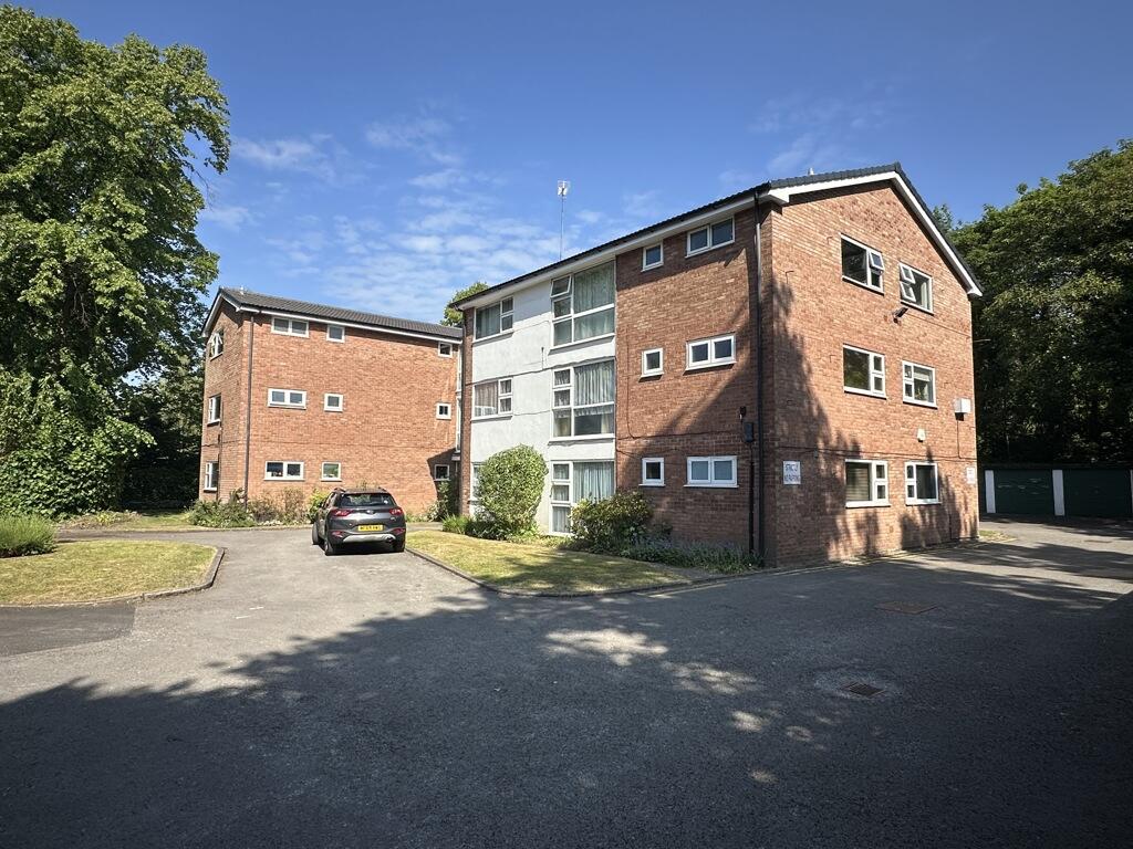 Main image of property: Flat 18, Churchfield, 8 Edge Lane, Manchester, Greater Manchester, M21 9JF
