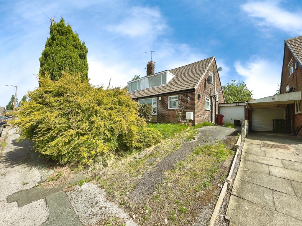 Main image of property: 35 Wilkinson Avenue, Little Lever, Bolton, Lancashire, BL3 1QJ