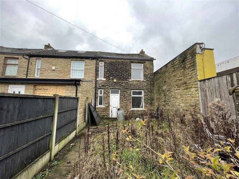 Main image of property: 10 Tamworth Street, Bradford, West Yorkshire, BD4 8JS