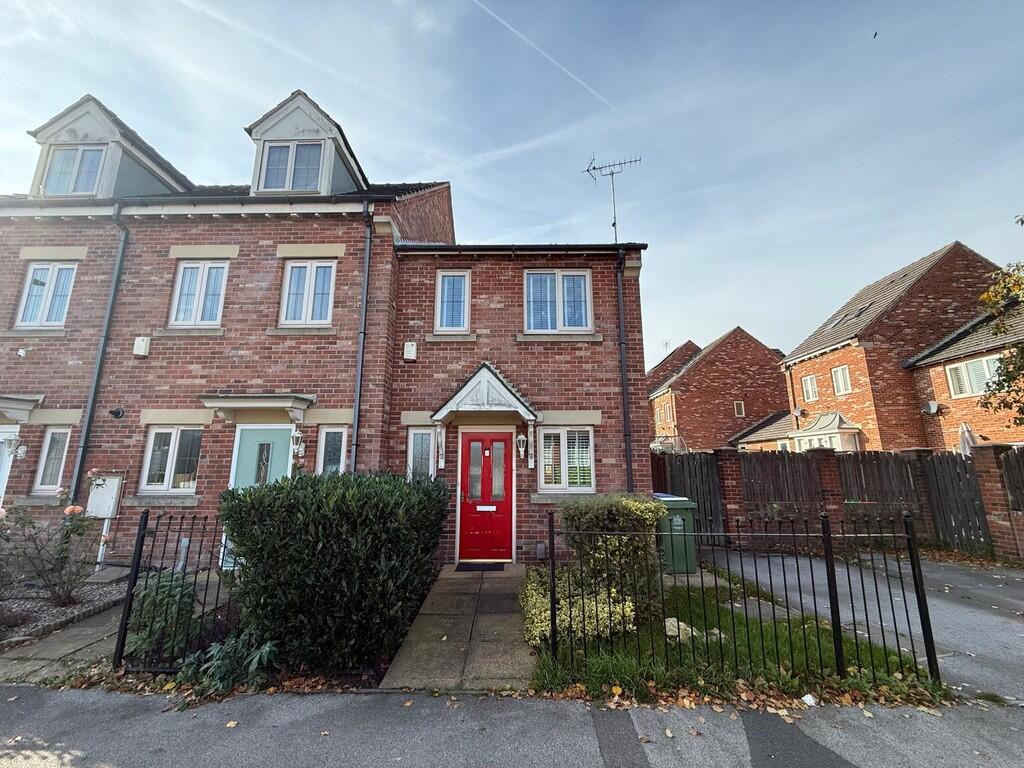 Main image of property: Moor Lane, Mansfield, Nottinghamshire