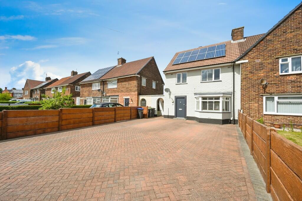 Main image of property: Mansfield Road, Sutton In Ashfield