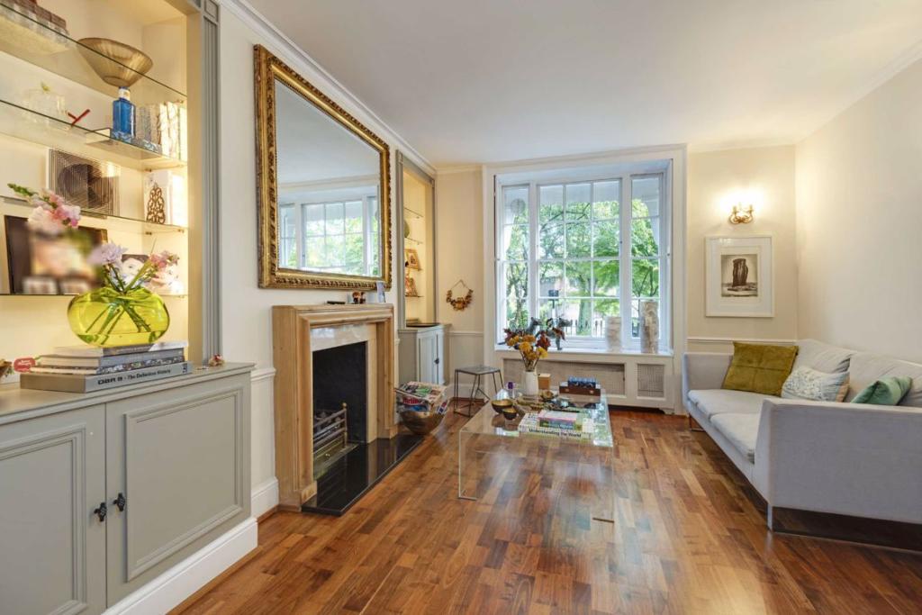 3 bedroom house for sale in Lower Terrace, Hampstead Village, NW3