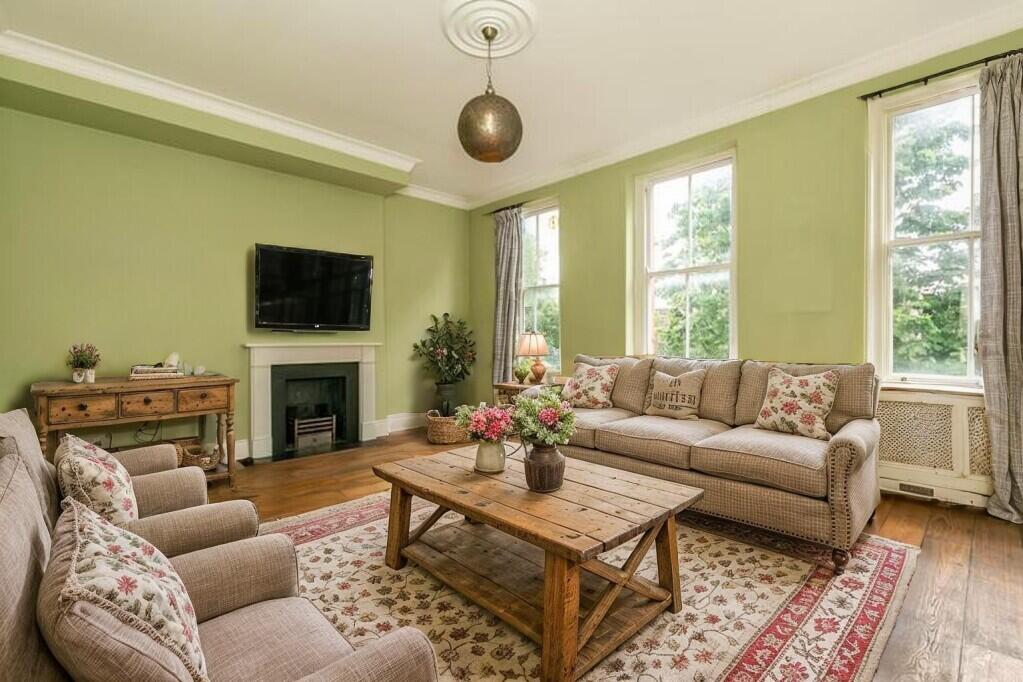 Main image of property: Nevern Square, London, SW5