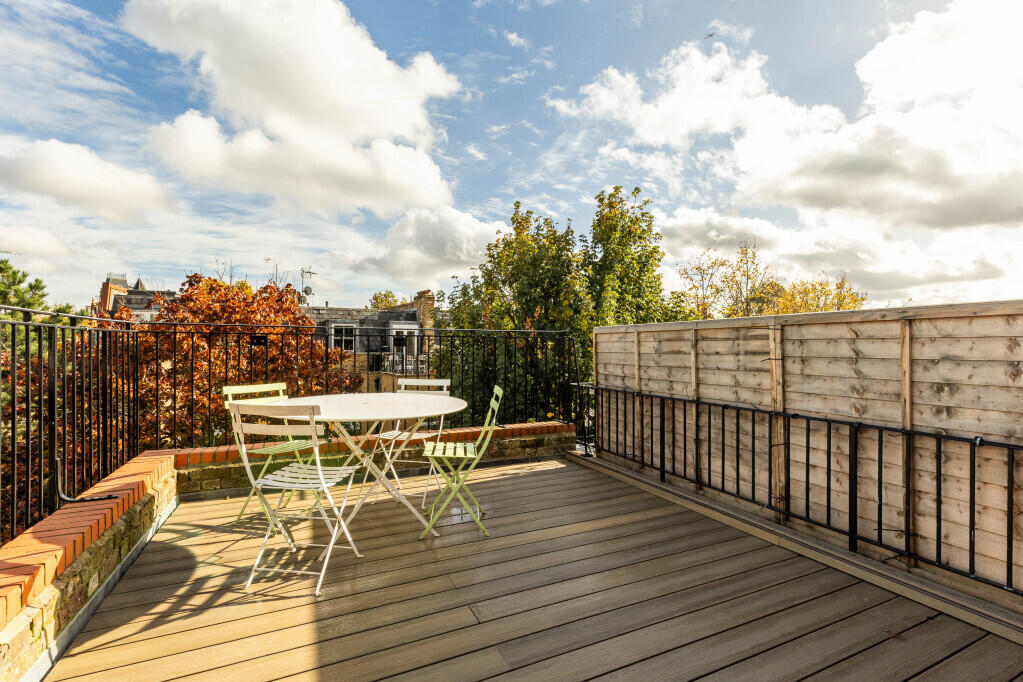 Main image of property: Eardley Crescent, London, SW5