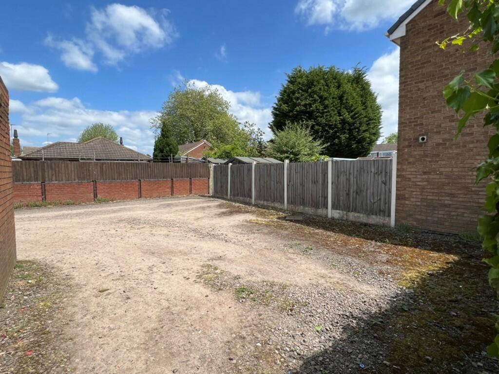 3 bedroom terraced house for sale in Woodland Way, Burntwood, WS7