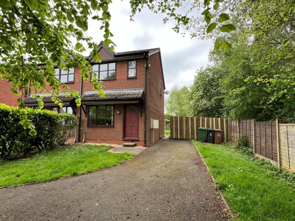 2 bedroom semidetached house for sale in Blithfield Road, Brownhills, WS8