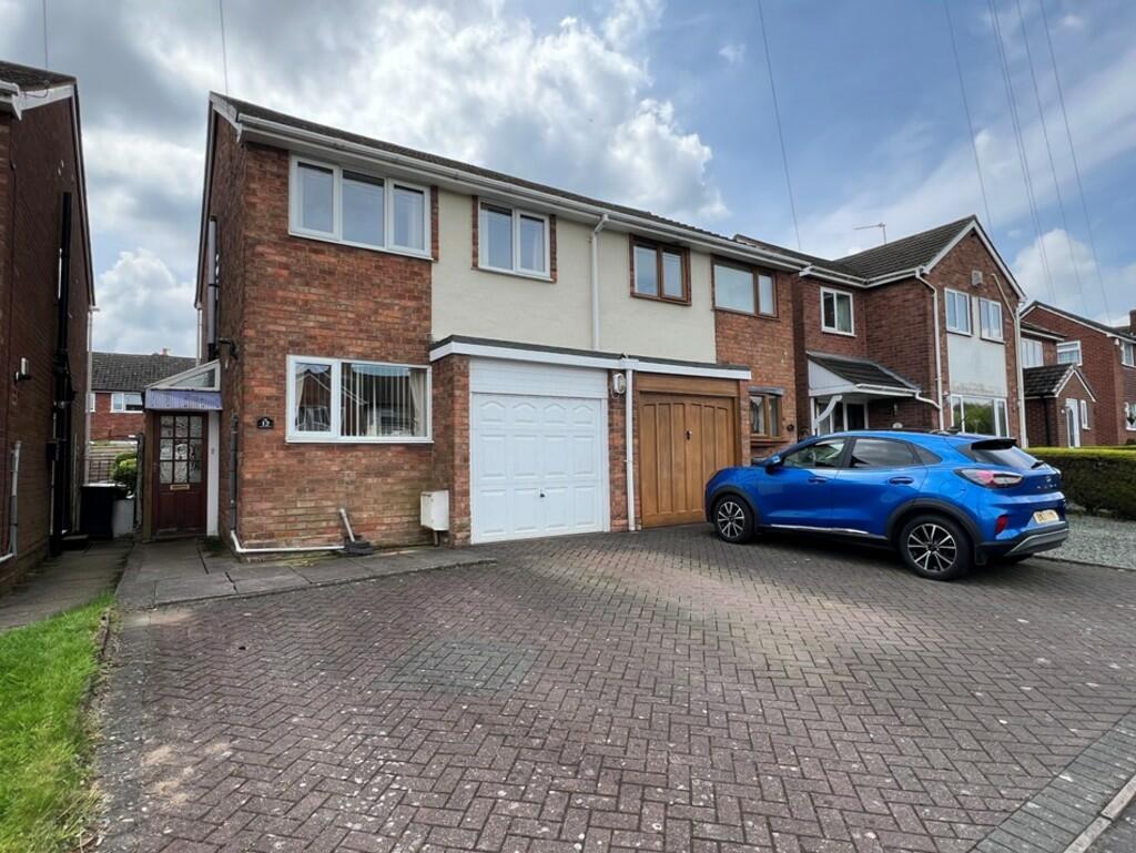 3 bedroom semidetached house for sale in Emmanuel Road, Burntwood, WS7