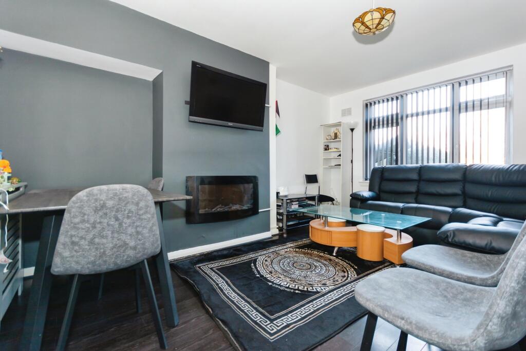 Additional property image - Circular Road, Birmingham, West Midlands, B27