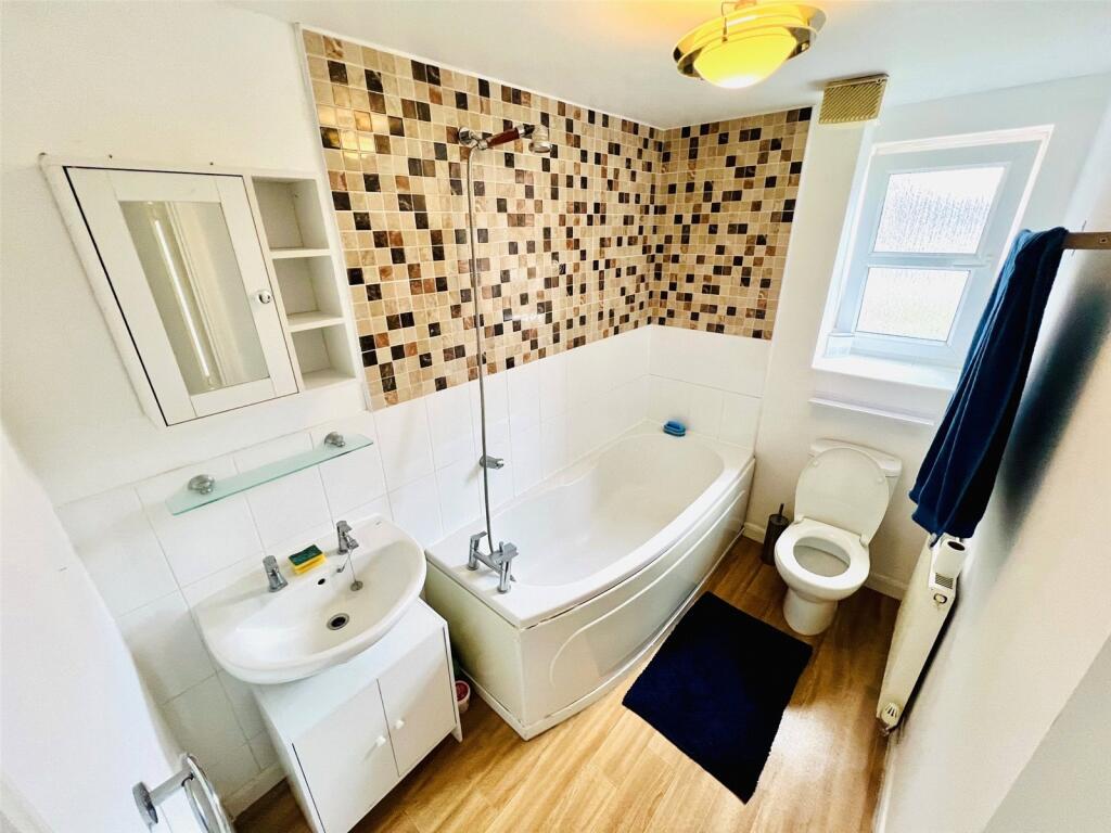 Additional property image - Canal Court, BIRMINGHAM, West Midlands, B27