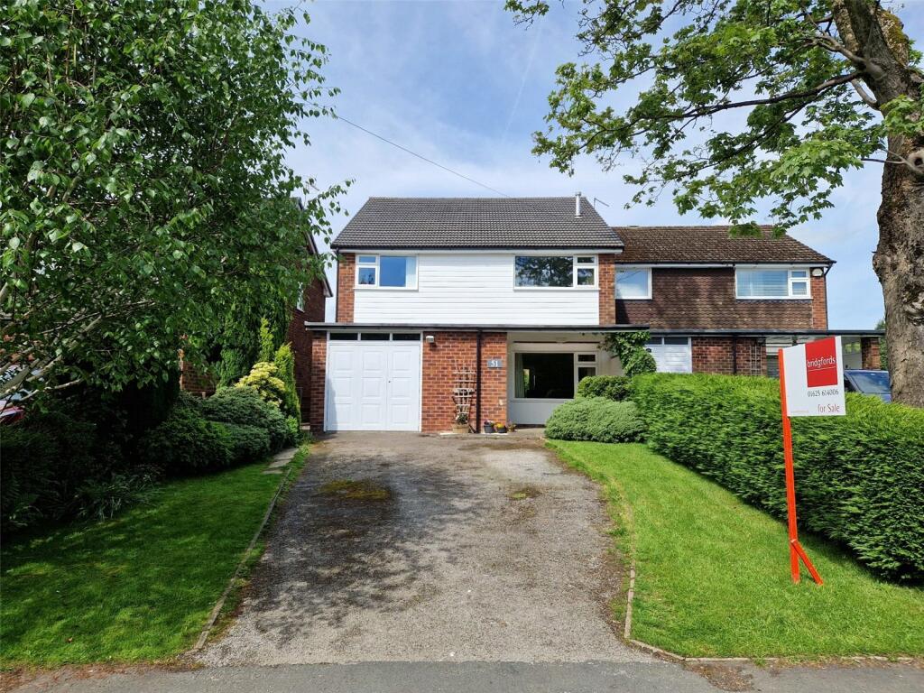 4 bedroom semidetached house for sale in Badger Road, Macclesfield