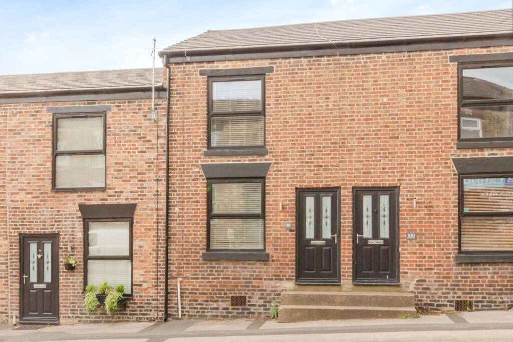 2 bedroom terraced house for sale in Hurdsfield Road, Macclesfield, Cheshire, SK10