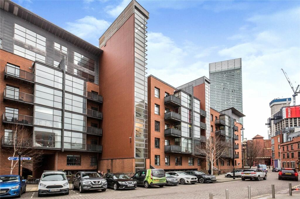 1 bedroom flat for sale in Deansgate Quay, 384 Deansgate, Manchester