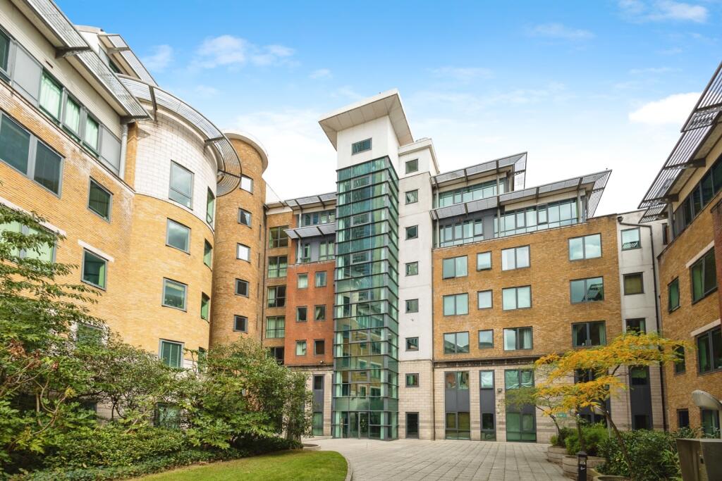 Main image of property: City South, 39 City Road East, Manchester, Greater Manchester, M15