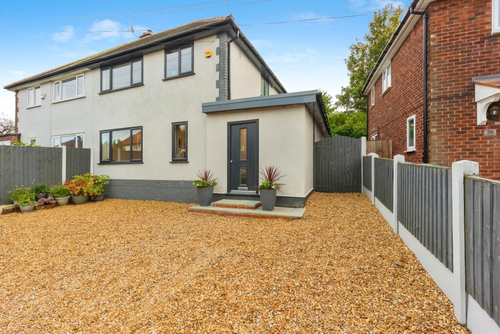 4 bedroom semi-detached house