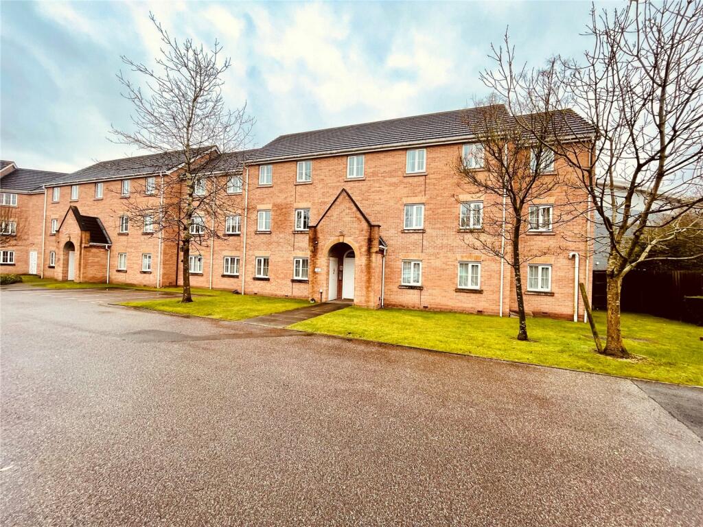 2 bedroom flat for sale in South Terrace Court, Stoke-on-Trent, Staffordshire, ST4
