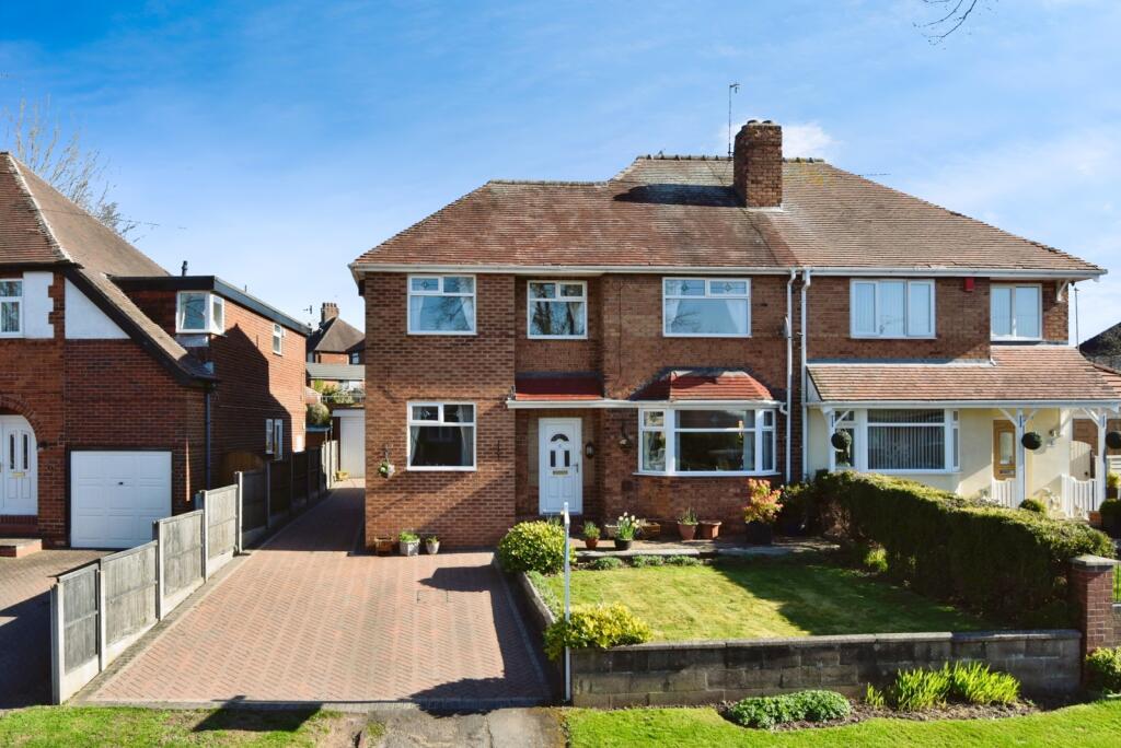 Main image of property: Moorthorne Crescent, NEWCASTLE, Staffordshire, ST5
