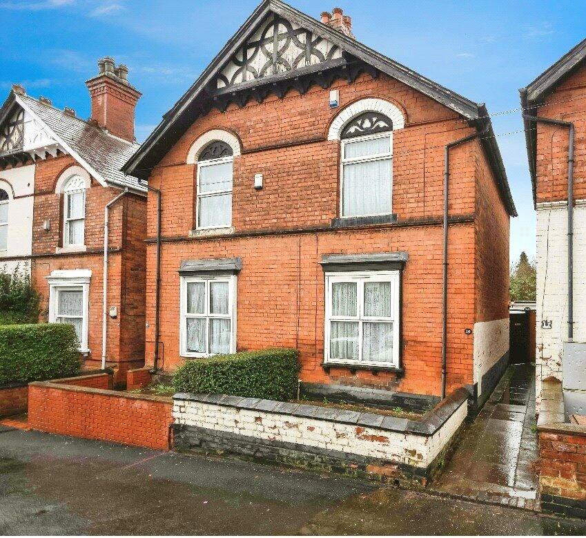 3 bedroom semidetached house for sale in Raglan Road, Smethwick, West Midlands, B66