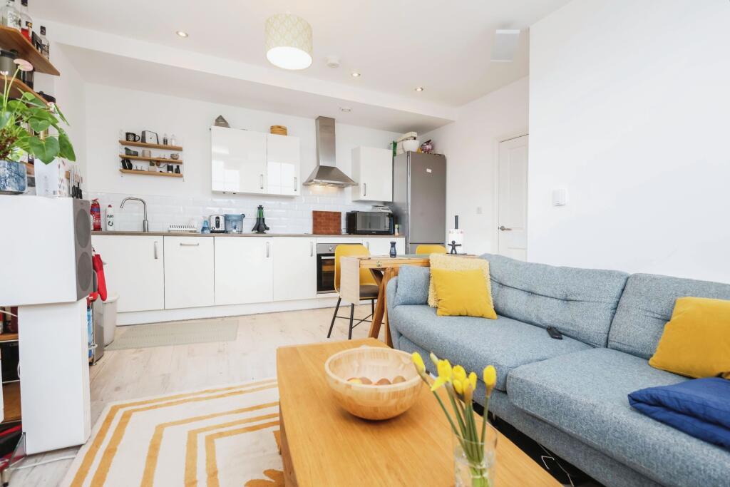 Additional property image - Crocketts Lane, SMETHWICK, West Midlands, B66