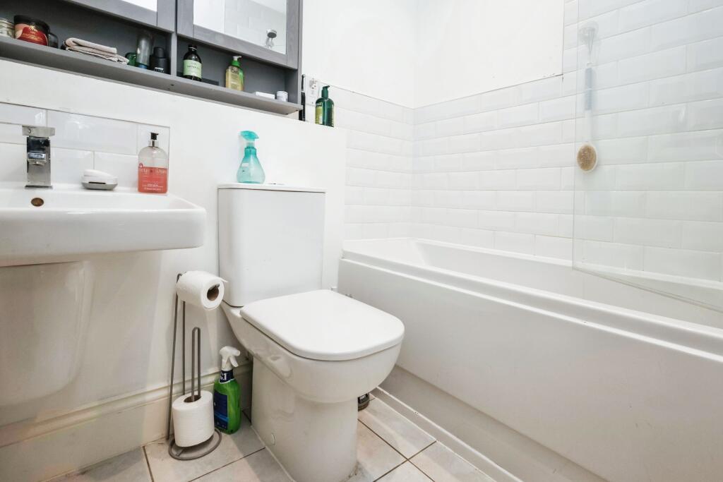 Additional property image - Crocketts Lane, SMETHWICK, West Midlands, B66