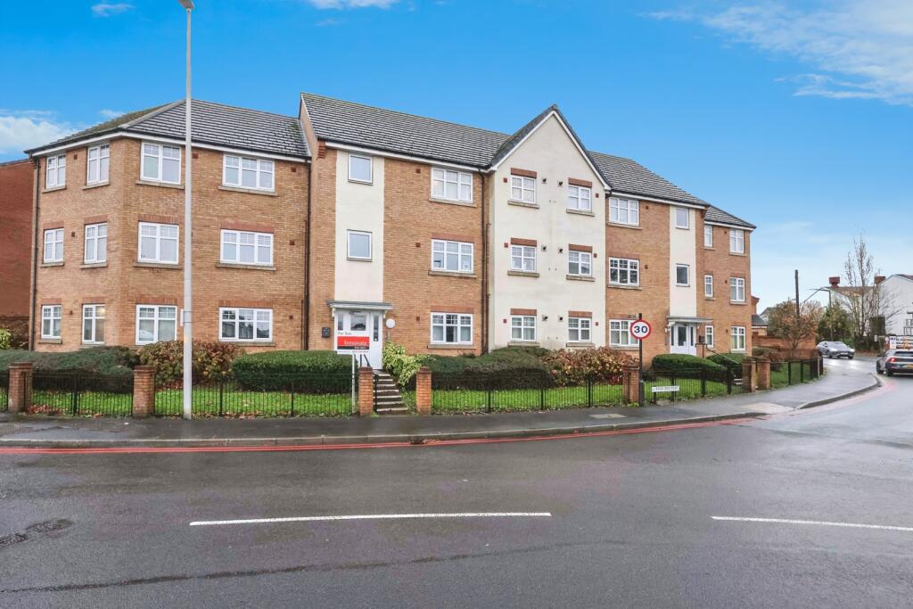 Main image of property: Birmingham Road, OLDBURY, West Midlands, B69