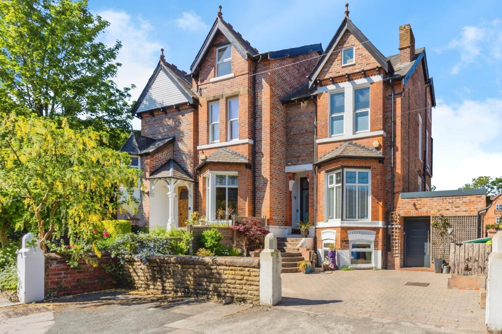 Main image of property: Rookfield Avenue, Sale, Greater Manchester, M33