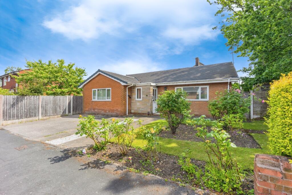 Main image of property: Lindwall Close, Manchester, Greater Manchester, M23