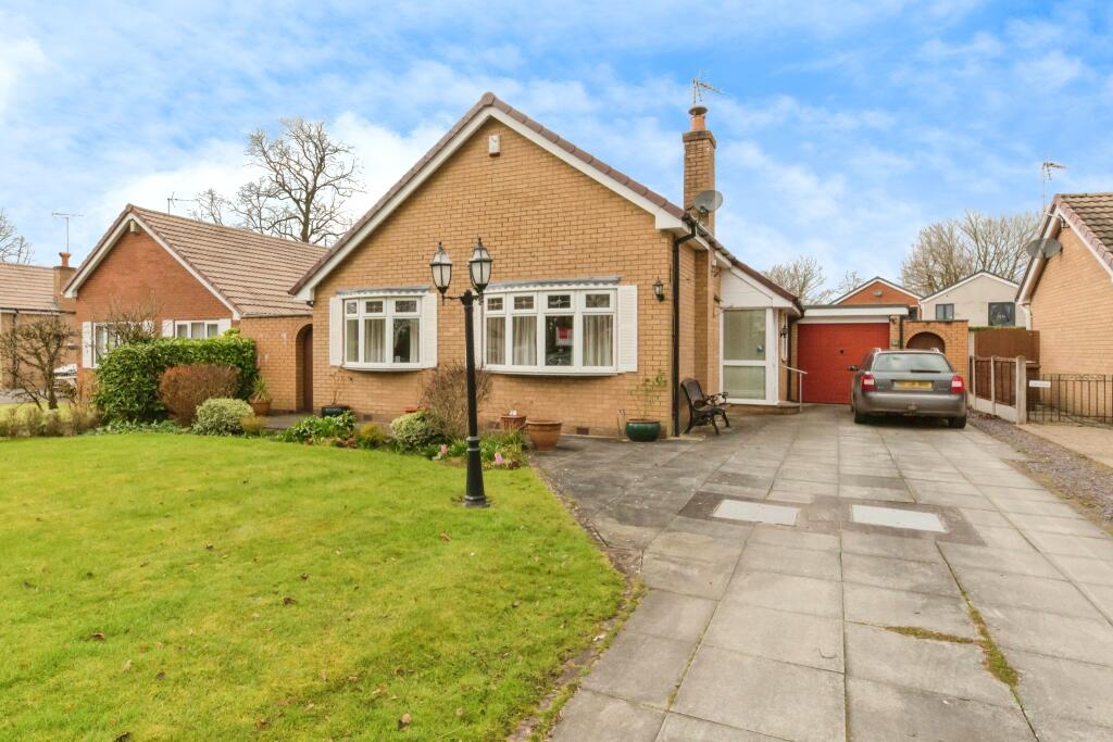 3 bedroom bungalow for sale in Gawsworth Drive, Sandbach, Cheshire, CW11