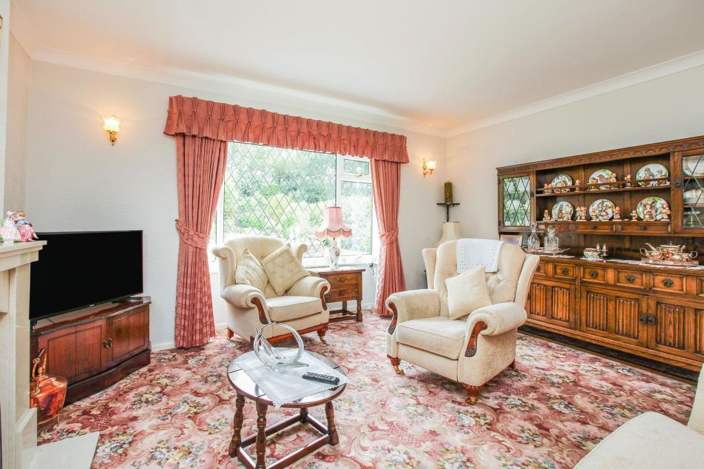 2 bedroom bungalow for sale in Riley Close, Sandbach, Cheshire