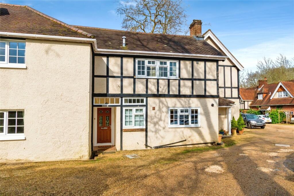 3 bedroom terraced house for sale in Holmfield, 103 High Street