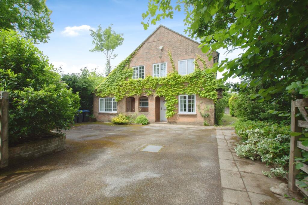 Main image of property: Lyndhurst Road, Landford, Salisbury, Wiltshire, SP5