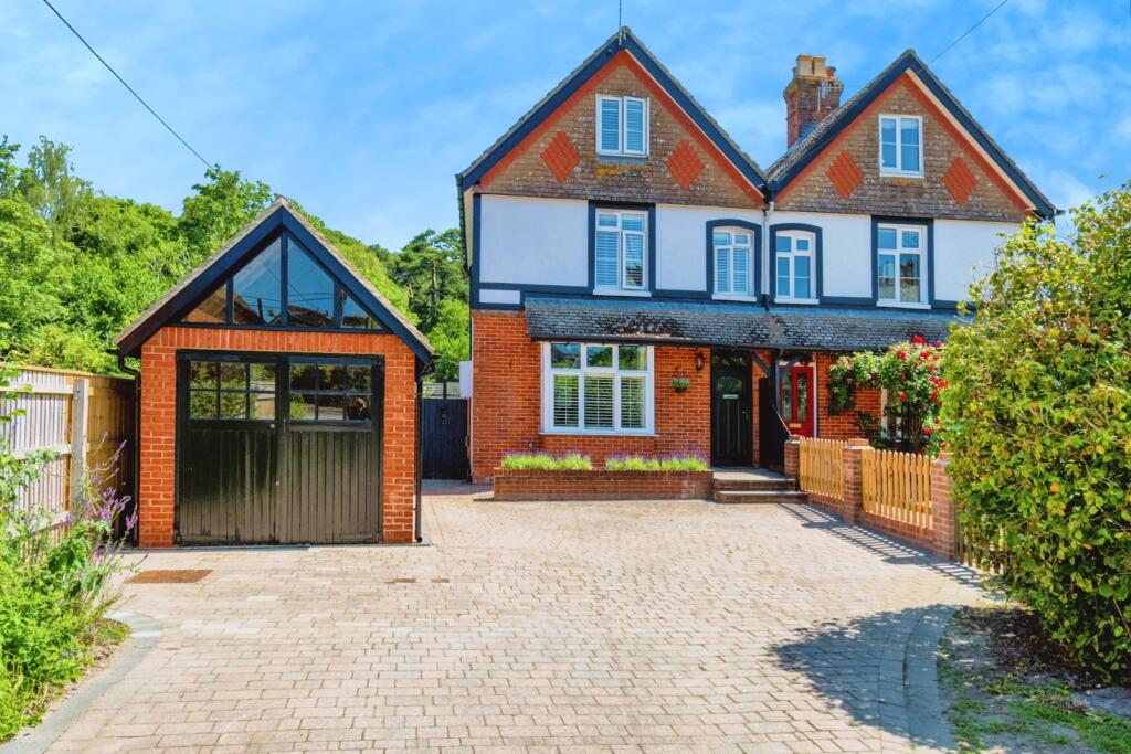 Main image of property: Princes Crescent, Lyndhurst, SO43
