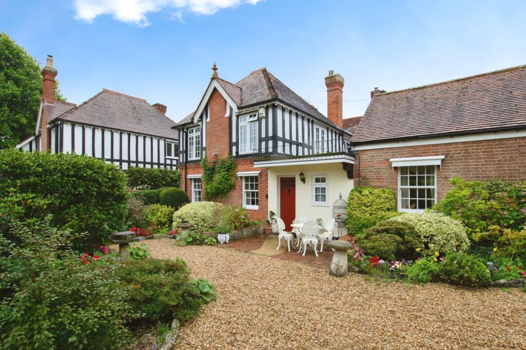 Main image of property: Allum Green, Lyndhurst, Hampshire, SO43
