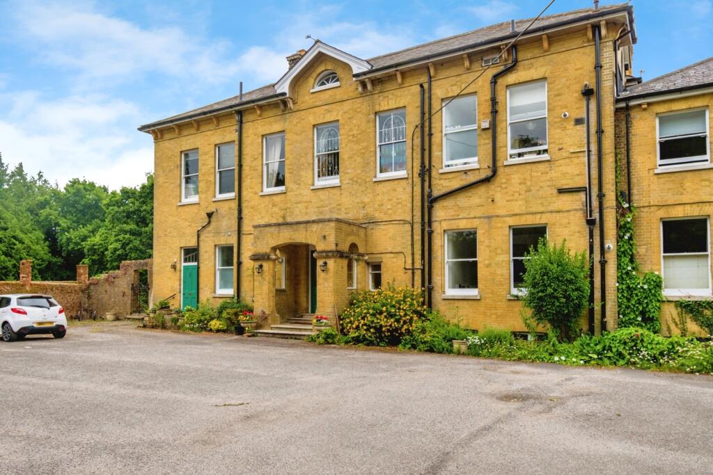 Main image of property: Gosport Lane, Lyndhurst, Hampshire, SO43