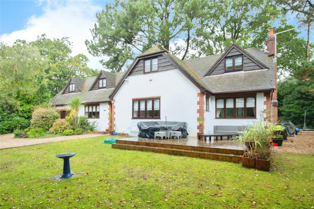 Additional property image - Whincroft Drive, FERNDOWN, Dorset, BH22
