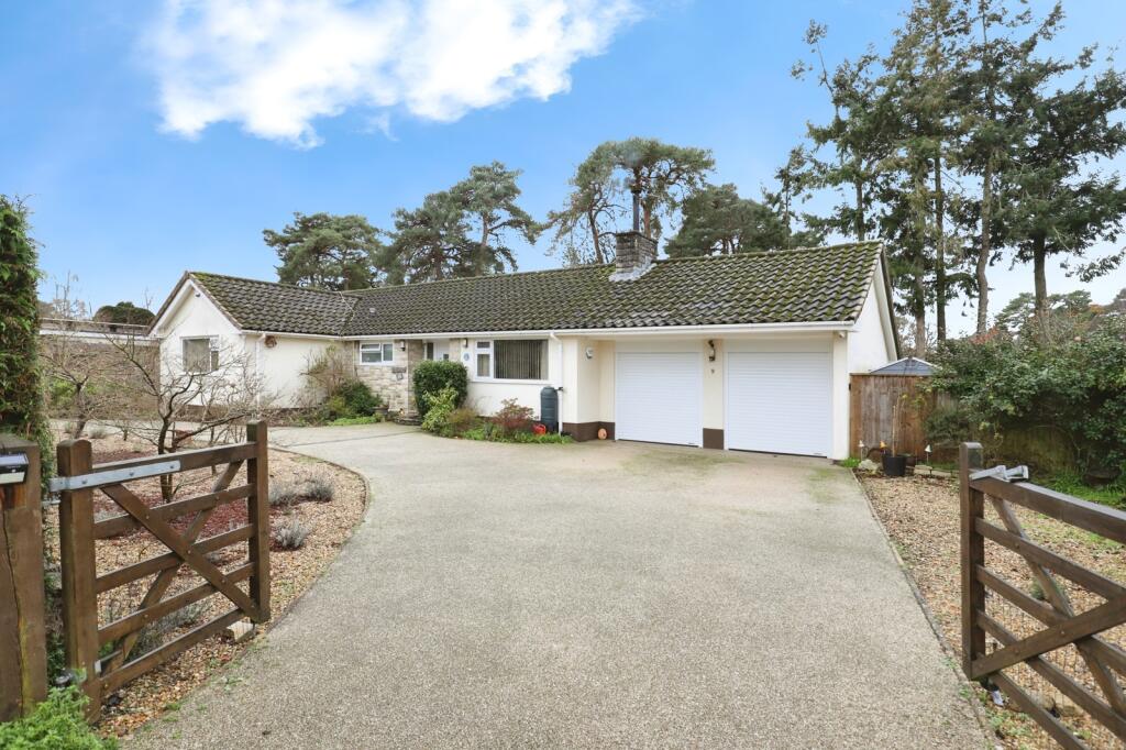 Main image of property: Malmesbury Road, RINGWOOD, Hampshire, BH24