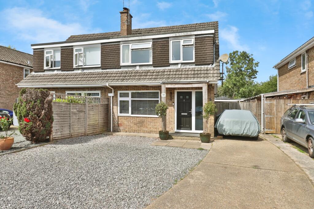 Main image of property: Raleigh Close, RINGWOOD, Hampshire, BH24