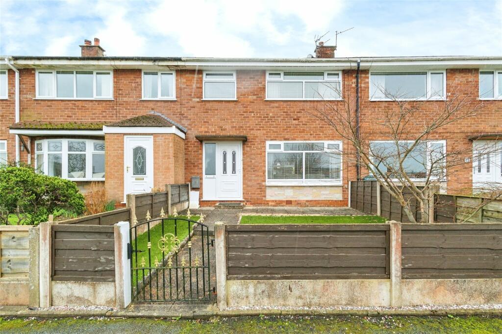 3 bedroom terraced house for sale in Elm Tree Close, Stalybridge
