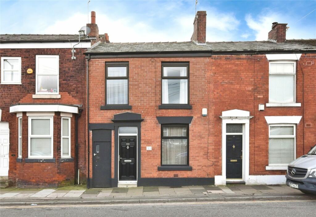 3 bedroom end of terrace house for sale in Cheetham Hill Road