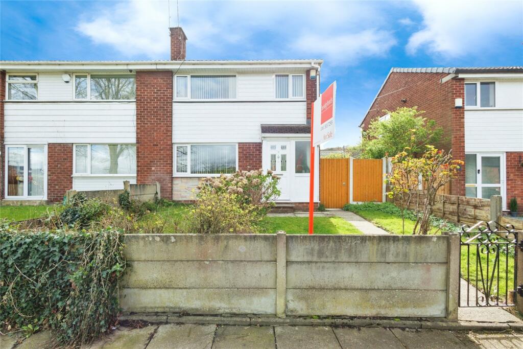 3 bedroom semidetached house for sale in South Walk, Stalybridge, SK15